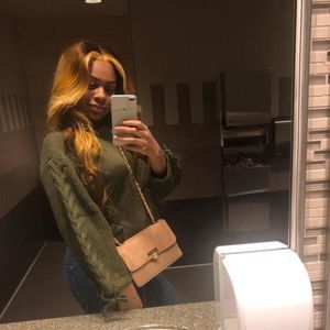 Meet your Posher, Re